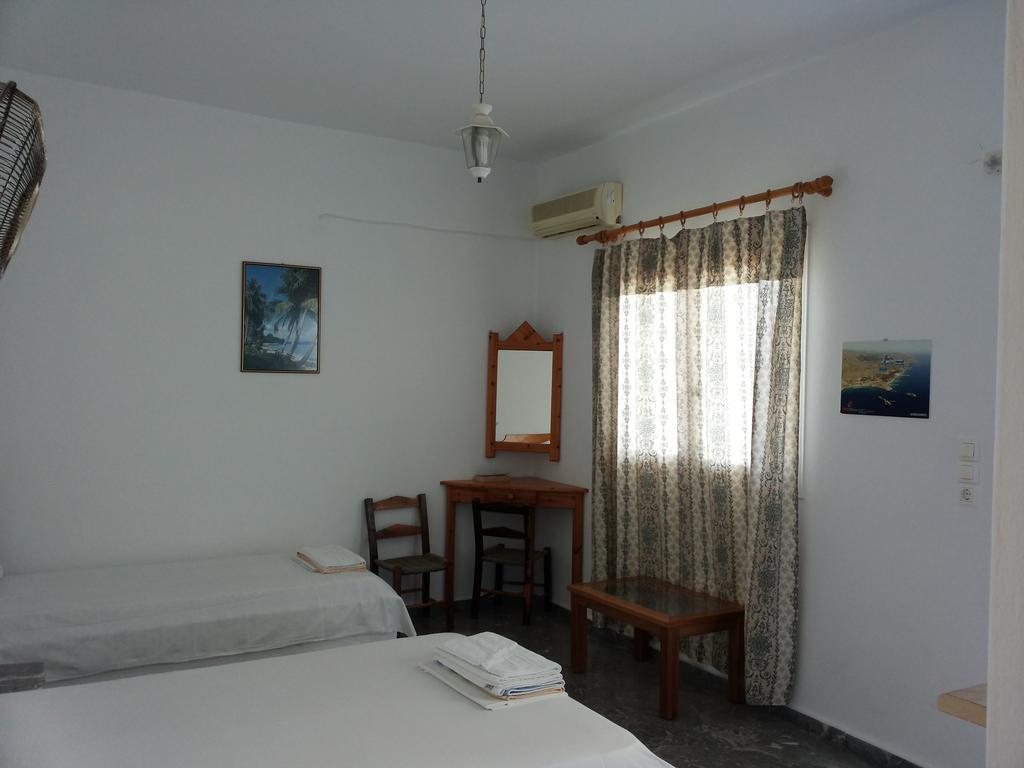 Zeus Apartment